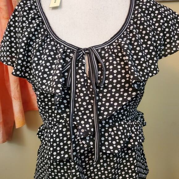 $10 SALE!!! NWT$78 Max Studio Small Polka Dot Ruffle Trim Blouse - Picture 3 of 6
